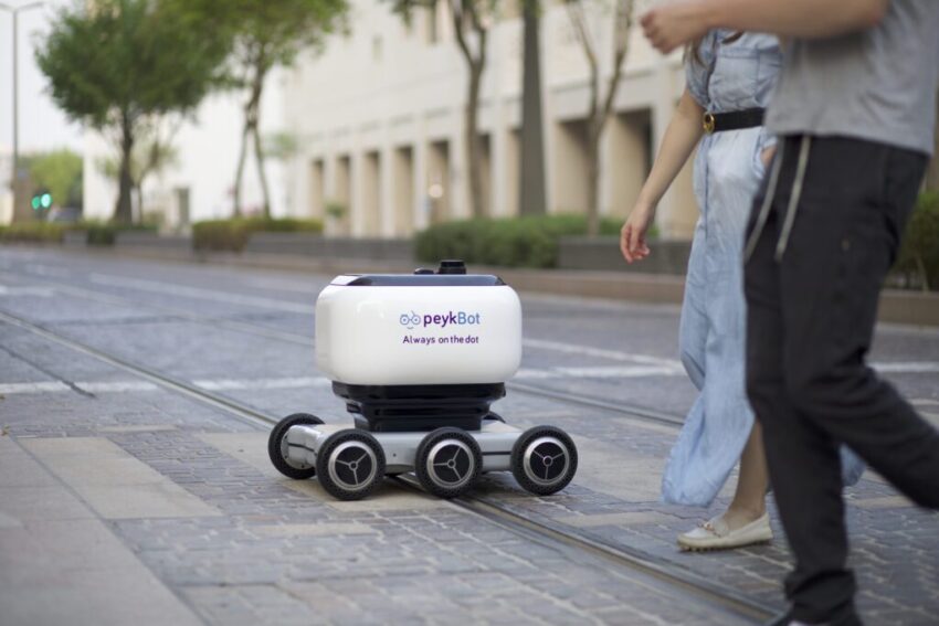 Autonomous Delivery Robots Market
