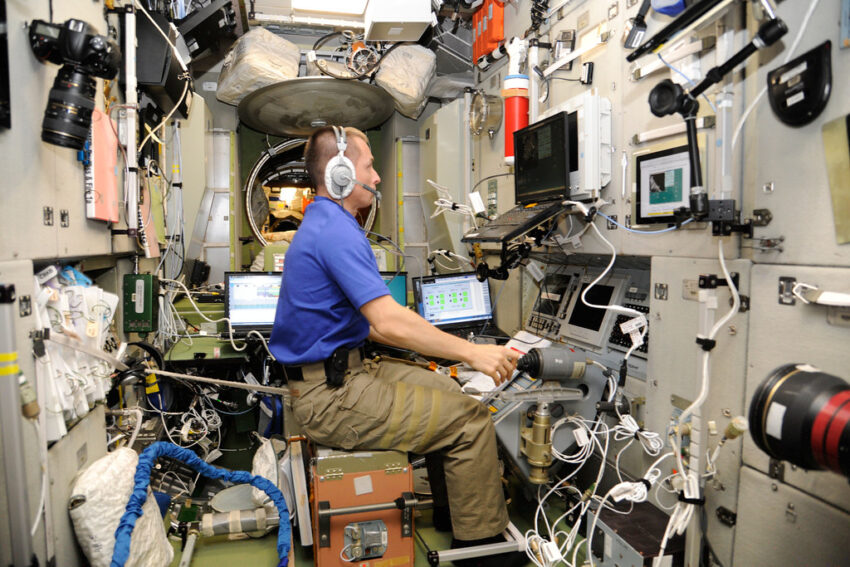 Space Ground Station Equipment Market