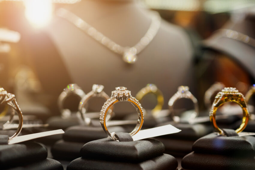 luxury jewelry market